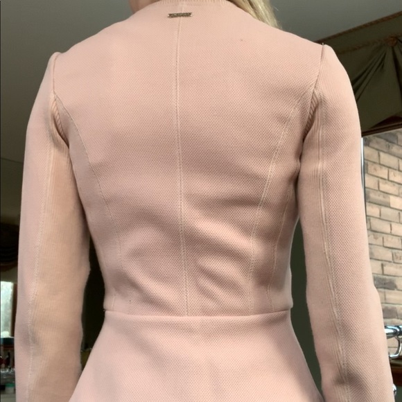 Women’s Jacket - Picture 4 of 5